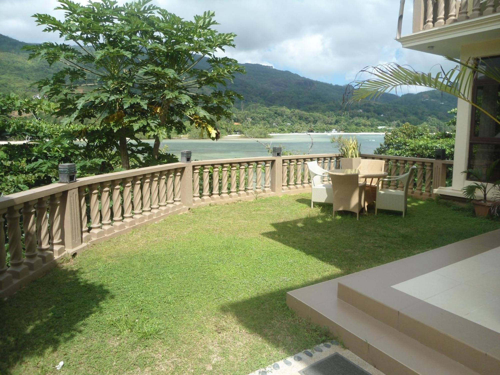 Seychelles Hotel Anse Boileau Exterior photo