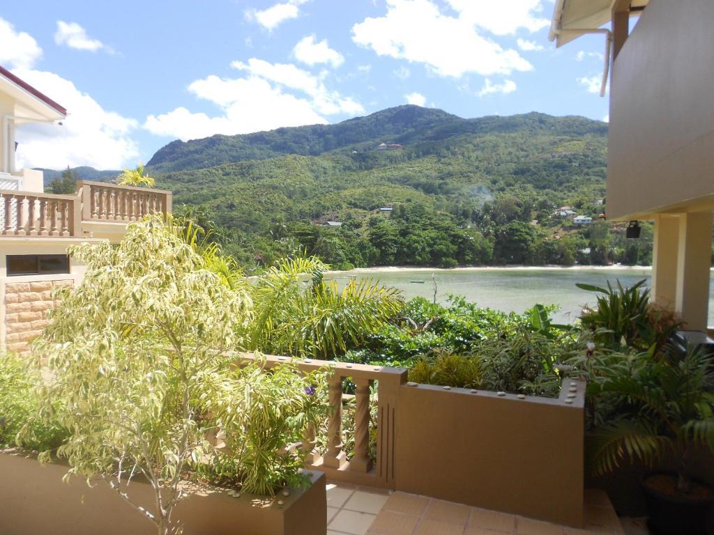 Seychelles Hotel Anse Boileau Exterior photo