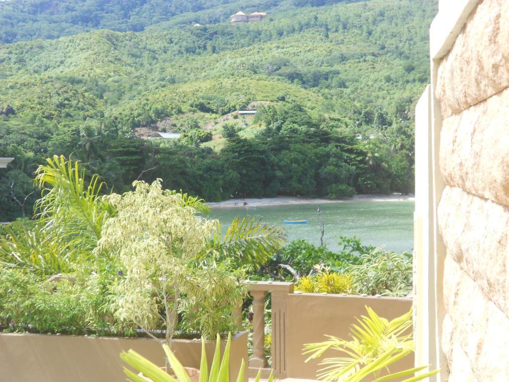 Seychelles Hotel Anse Boileau Exterior photo