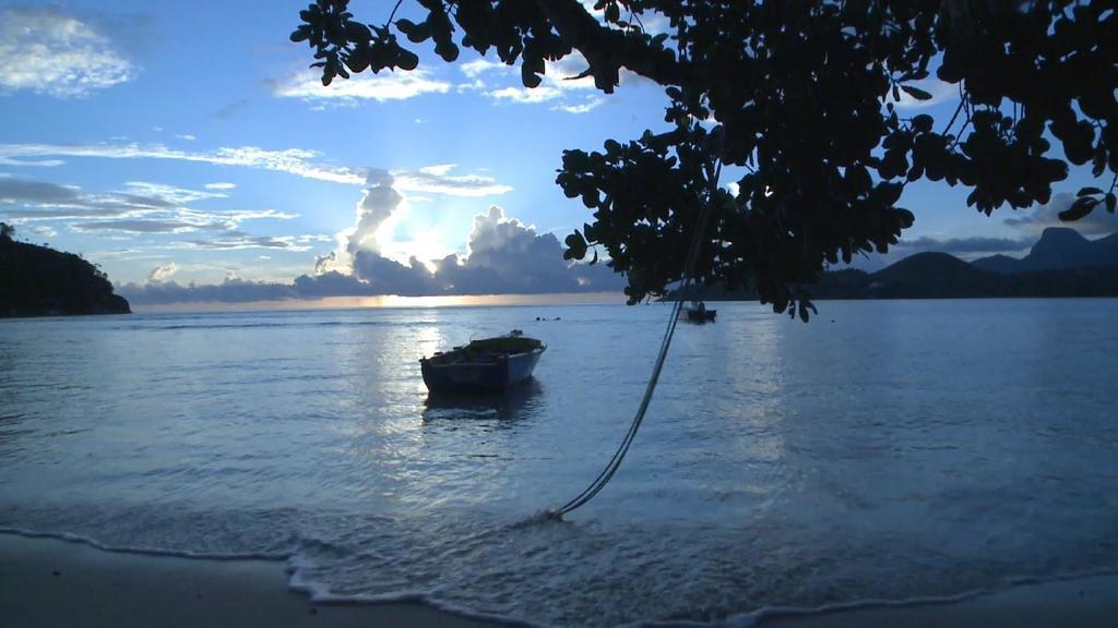 Seychelles Hotel Anse Boileau Exterior photo